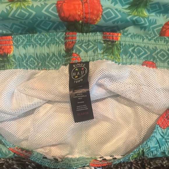 Maui & Sons Pineapple Swim Shorts - Picture 3 of 3
